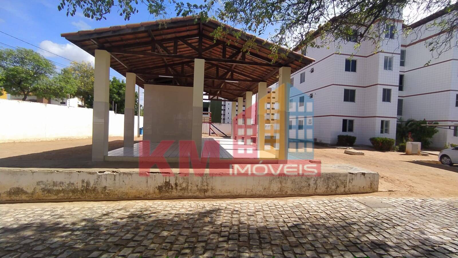 Apartamento à venda com 2 quartos, 45m² - Foto 3